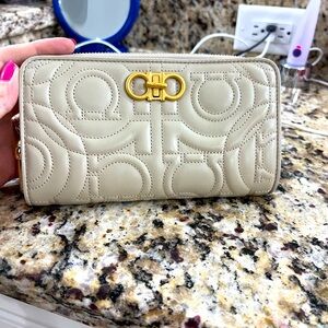 Salvatore Ferragamo wallet with removable chain